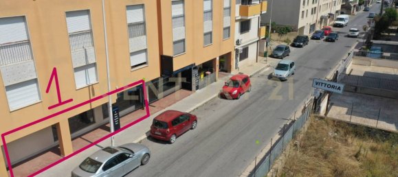 Imóvel comercial de 2 divisões em Vittoria, Italy N.º 287375 2
