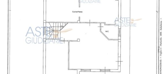 Дом с 15 комнатами в Фрозиноне, Италия № 32415 13
