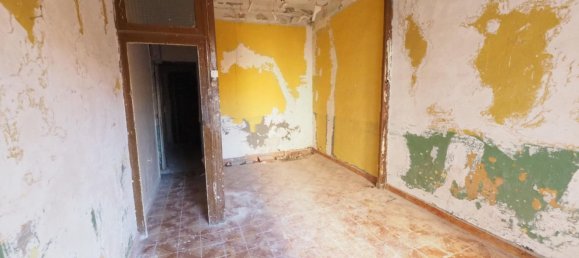 2 bedrooms Apartment in Ciutat Vella, Spain No. 137095 3