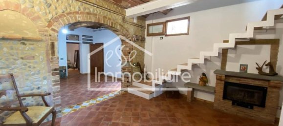 4 rooms Apartment in Castelfiorentino, Italy No. 17092 6