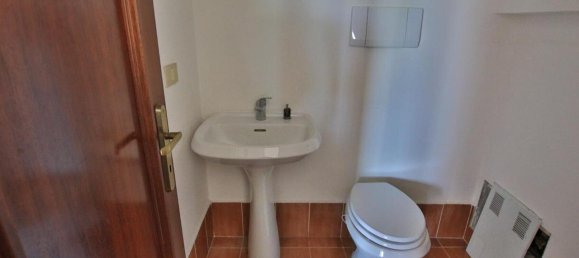 Квартира с 5 комнатами в Рим, Италия № 136699 13