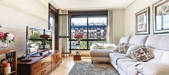 3 bedrooms Apartment in Logrono, Spain No. 175924 4