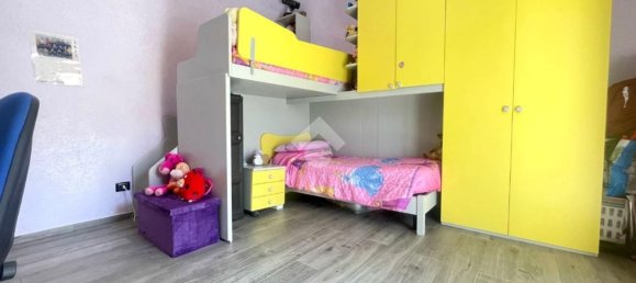 3 rooms Apartment in Reggio Calabria, Italy No. 36227 16