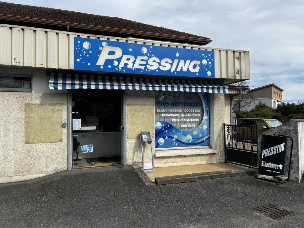 Propiedad comercial en Serres-Castet, France 50 m² No. 107592