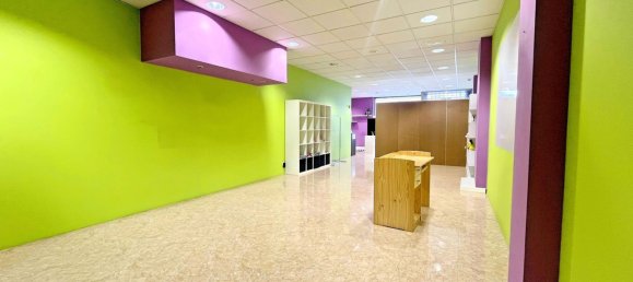 132m² Commercial property in Mino, Spain No. 50459 13