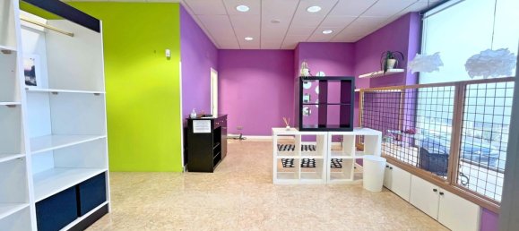 132m² Commercial property in Mino, Spain No. 50459 9