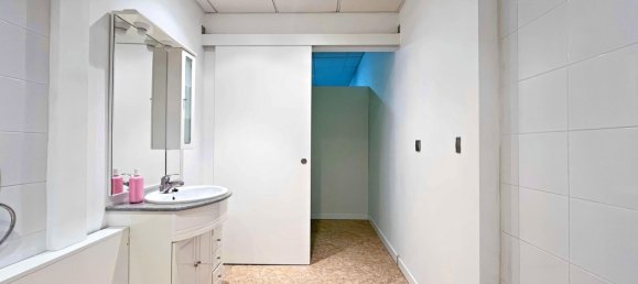 132m² Commercial property in Mino, Spain No. 50459 18