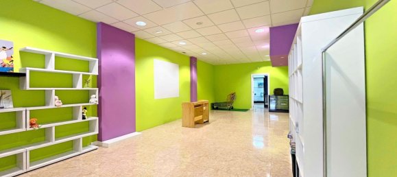 132m² Commercial property in Mino, Spain No. 50459 3