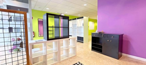 132m² Commercial property in Mino, Spain No. 50459 2