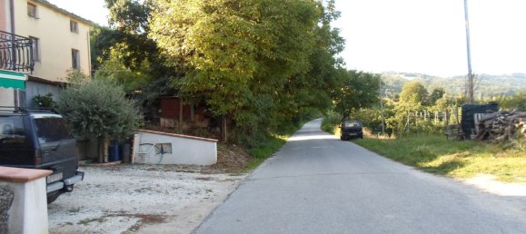 5 rooms House in Comunanza, Italy No. 142148 2