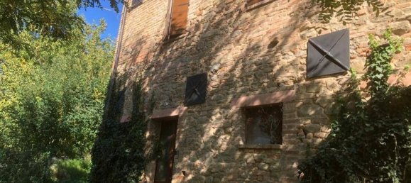 5 rooms House in Comunanza, Italy No. 142148 35
