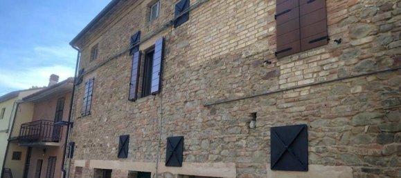 5 rooms House in Comunanza, Italy No. 142148 20