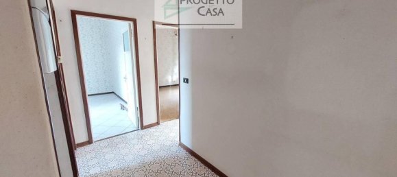 4 rooms Apartment in Omegna, Italy No. 19992 7