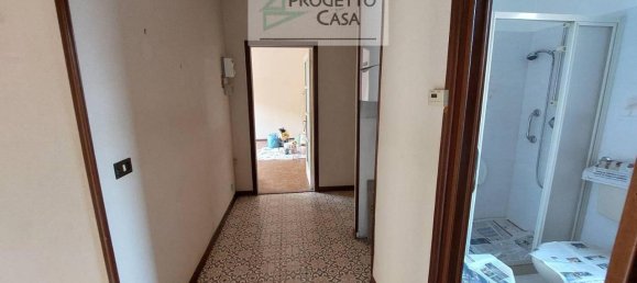 4 rooms Apartment in Omegna, Italy No. 19992 8