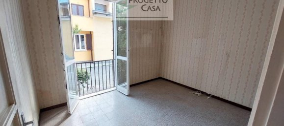 4 rooms Apartment in Omegna, Italy No. 19992 13