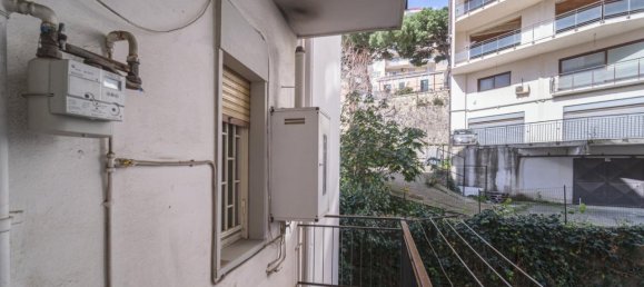 6 rooms Apartment in Messina, Italy No. 39344 2