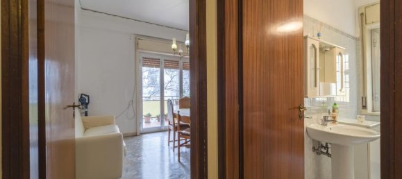 6 rooms Apartment in Messina, Italy No. 39344 32