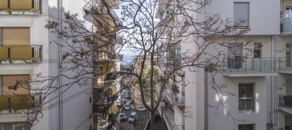 6 rooms Apartment in Messina, Italy No. 39344 11