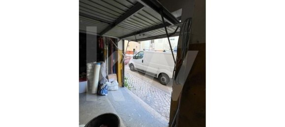 45m² Garage in Lisbon, Portugal No. 64282 11