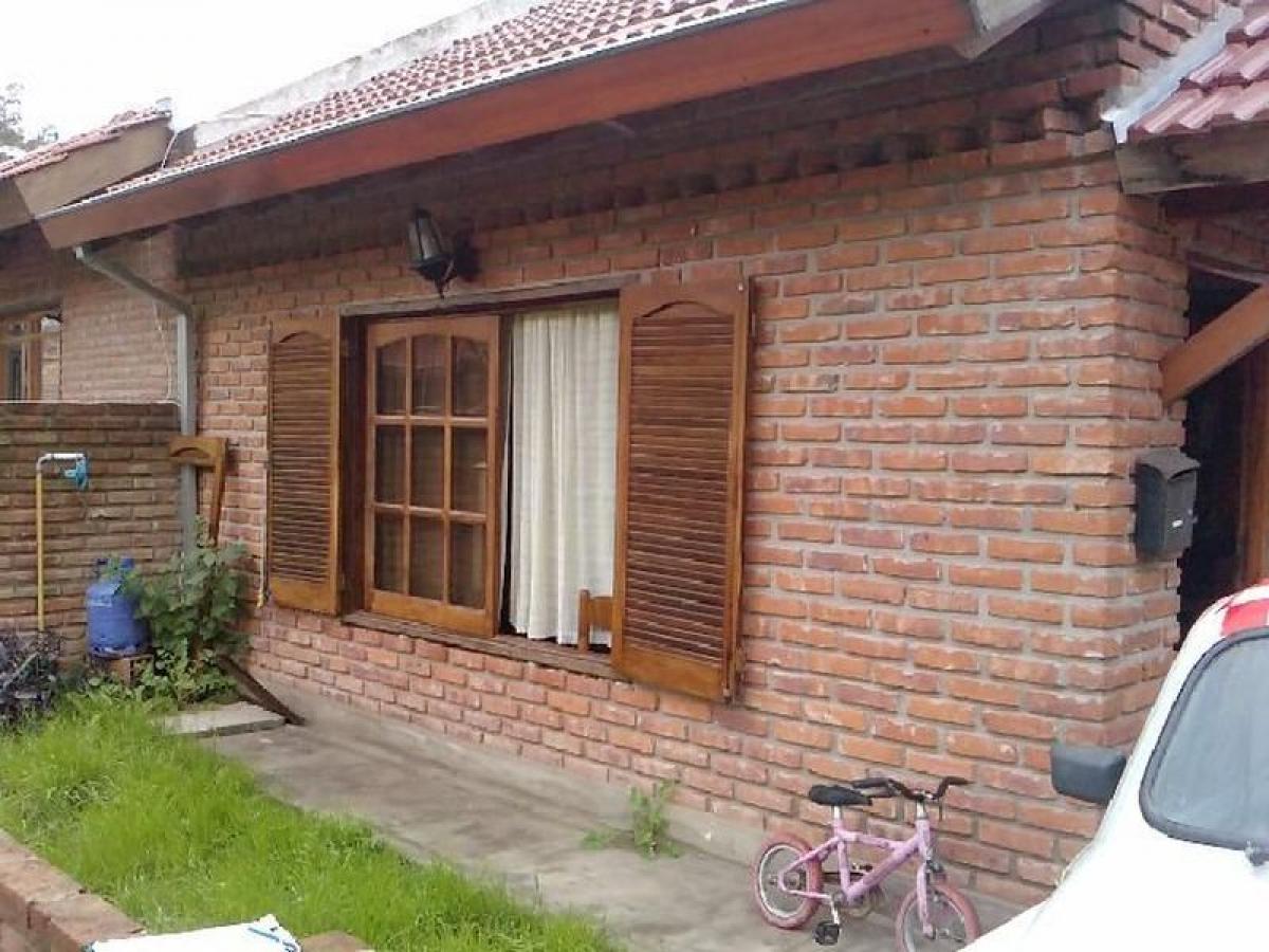 3 Schlafzimmer Haus in Hurlingham, Argentina, Nr. 96634