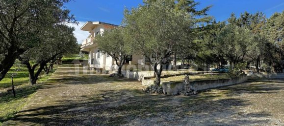 5 rooms Villa in Cropani, Italy No. 29705 34