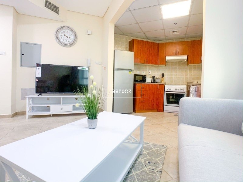 Квартира с 2 спальнями в Джумейра Лейк Тауэрс, ОАЭ № 66962