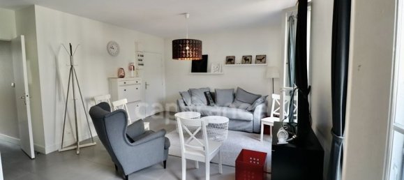 2 bedrooms Apartment in Orleans, France No. 76603 3