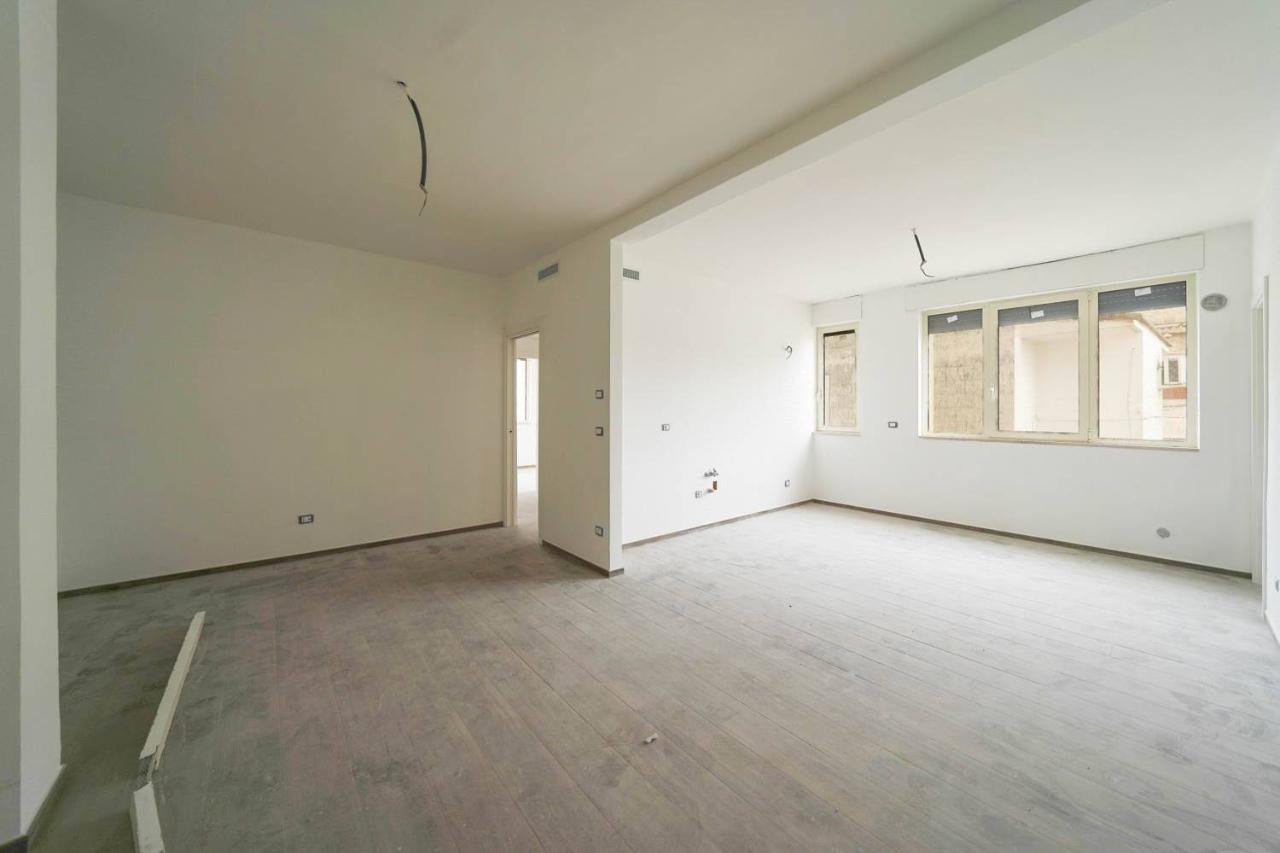 3غرفة شقة في Palo del Colle, Italy رقم 39357