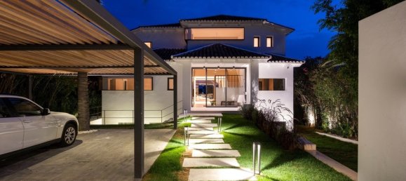 6 bedrooms Villa in Marbella, Spain No. 59456 12