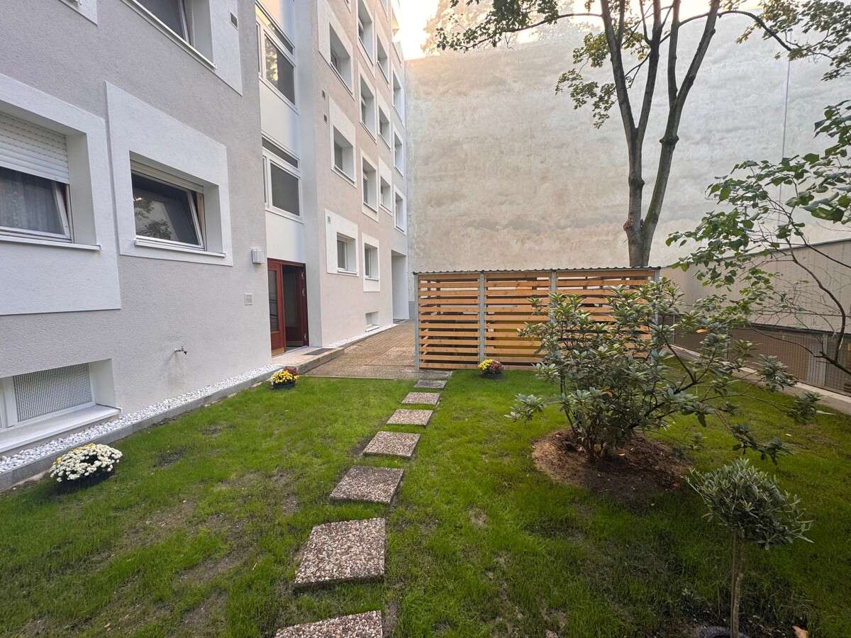 4 غرف نوم شقة في Charlottenburg, Germany رقم 357866