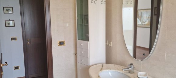4-Zimmer Wohnung in Taranto, Italy, Nr. 37385 25