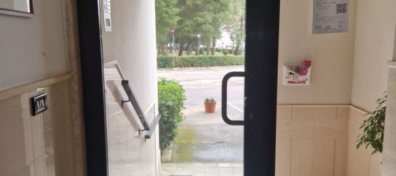 4-Zimmer Wohnung in Taranto, Italy, Nr. 37385 3