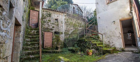 8 bedrooms House in Aldeia das Dez, Portugal No. 16595 19