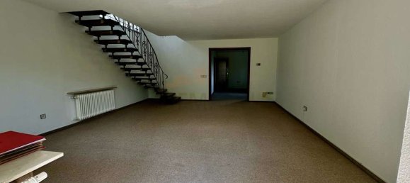 Дом с 5 спальнями в Bad Kissingen, Германия № 77028 17