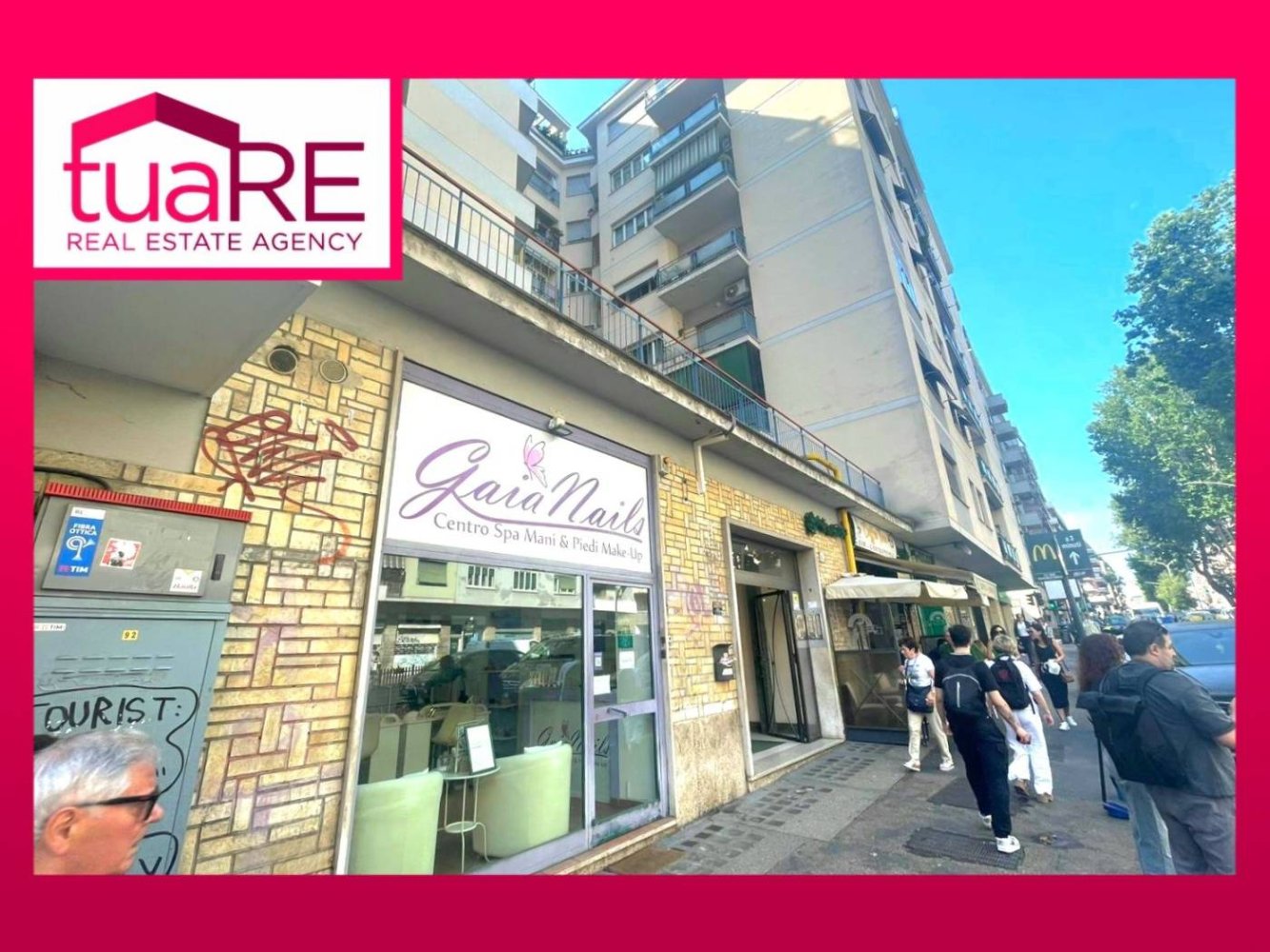 2 rooms Office in Rome, Italy No. 298645