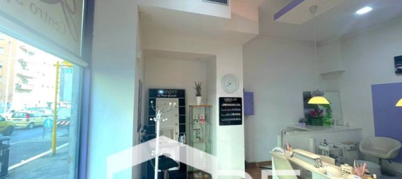 2 rooms Office in Rome, Italy No. 298645 21