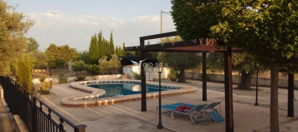 4 bedrooms House in Yecla, Spain No. 94856 10