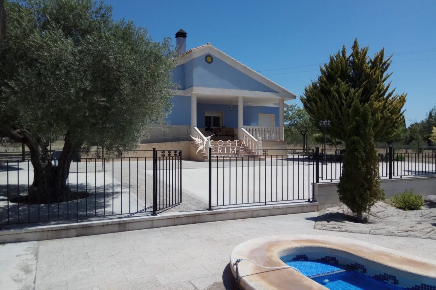 4 bedrooms House in Yecla, Spain No. 94856
