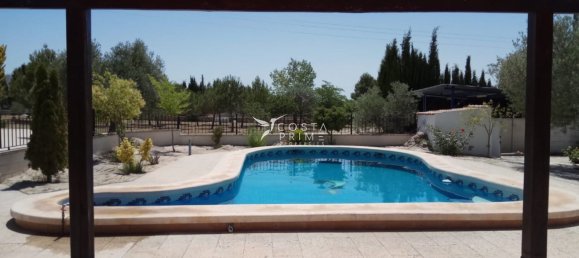 4 bedrooms House in Yecla, Spain No. 94856 2