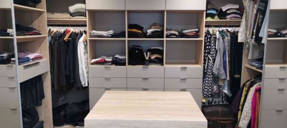 3 bedrooms House in Rosny-sous-Bois, France No. 180912 3