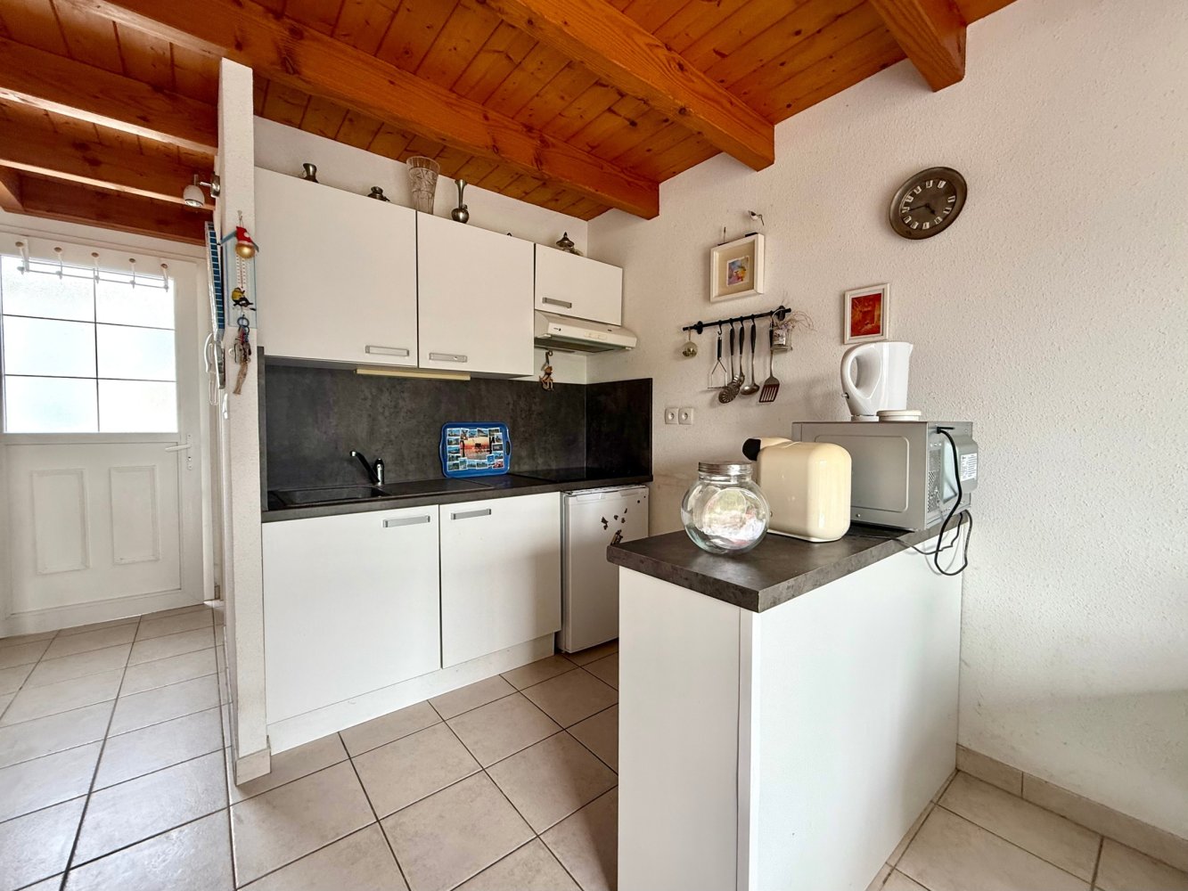 3 bedrooms Villa in Charente-Maritime, France No. 103592