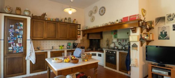 5 bedrooms Villa in Serravalle Pistoiese, Italy No. 143172 8