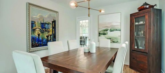 4 bedrooms House in Burlington, Canada No. 939 7