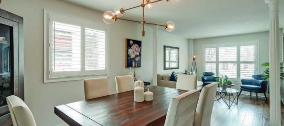 4 bedrooms House in Burlington, Canada No. 939 8