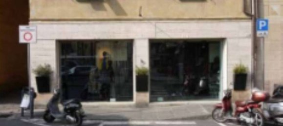 675m² Commercial property in Albenga, Italy No. 301909 7