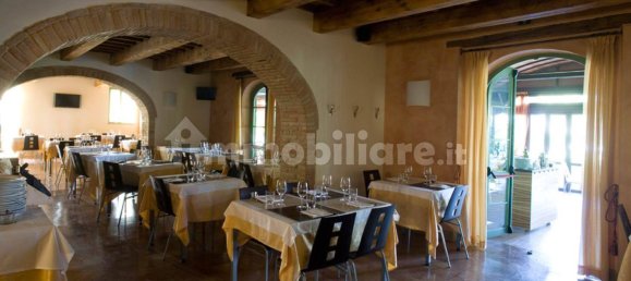 5-Zimmer Gewerbliche Immobilie in Serra de' Conti, Italy, Nr. 225876 13