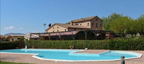 5-Zimmer Gewerbliche Immobilie in Serra de' Conti, Italy, Nr. 225876 4