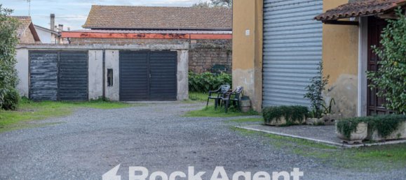 6 rooms Apartment in Viterbo, Italy No. 12684 30