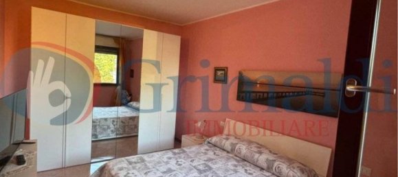 2 bedrooms Apartment in Lungavilla, Italy No. 6984 4