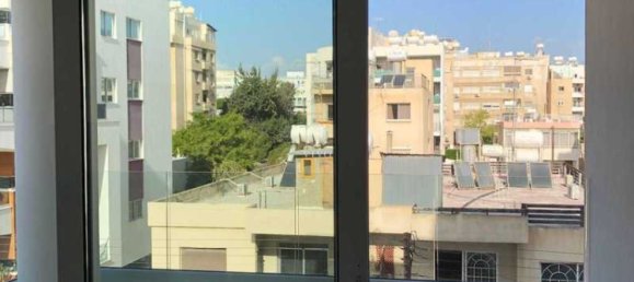 3 bedrooms Apartment in Limassol, Cyprus No. 19403 9